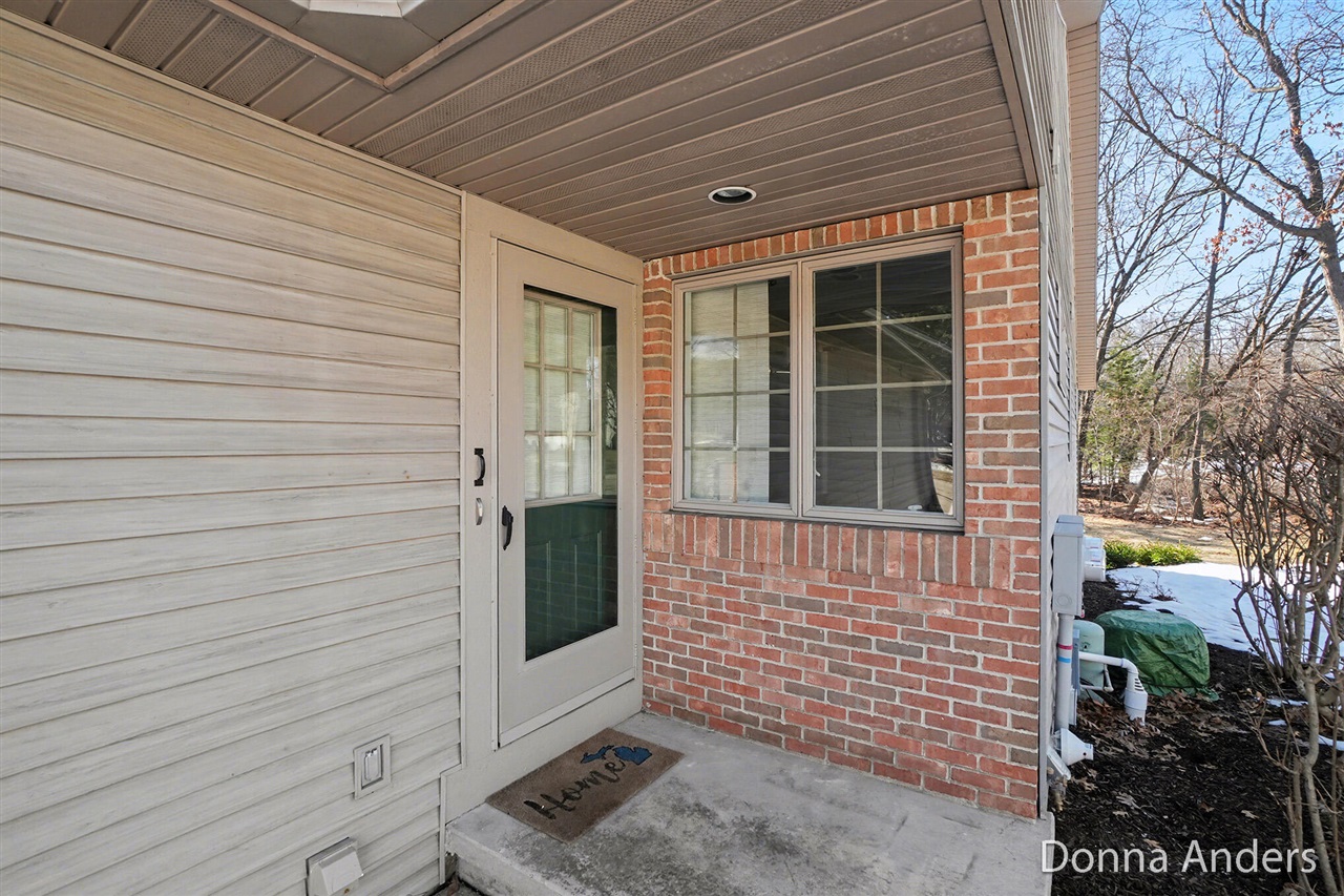 17595 Park Place Circle, Spring Lake, MI, 49456-9148