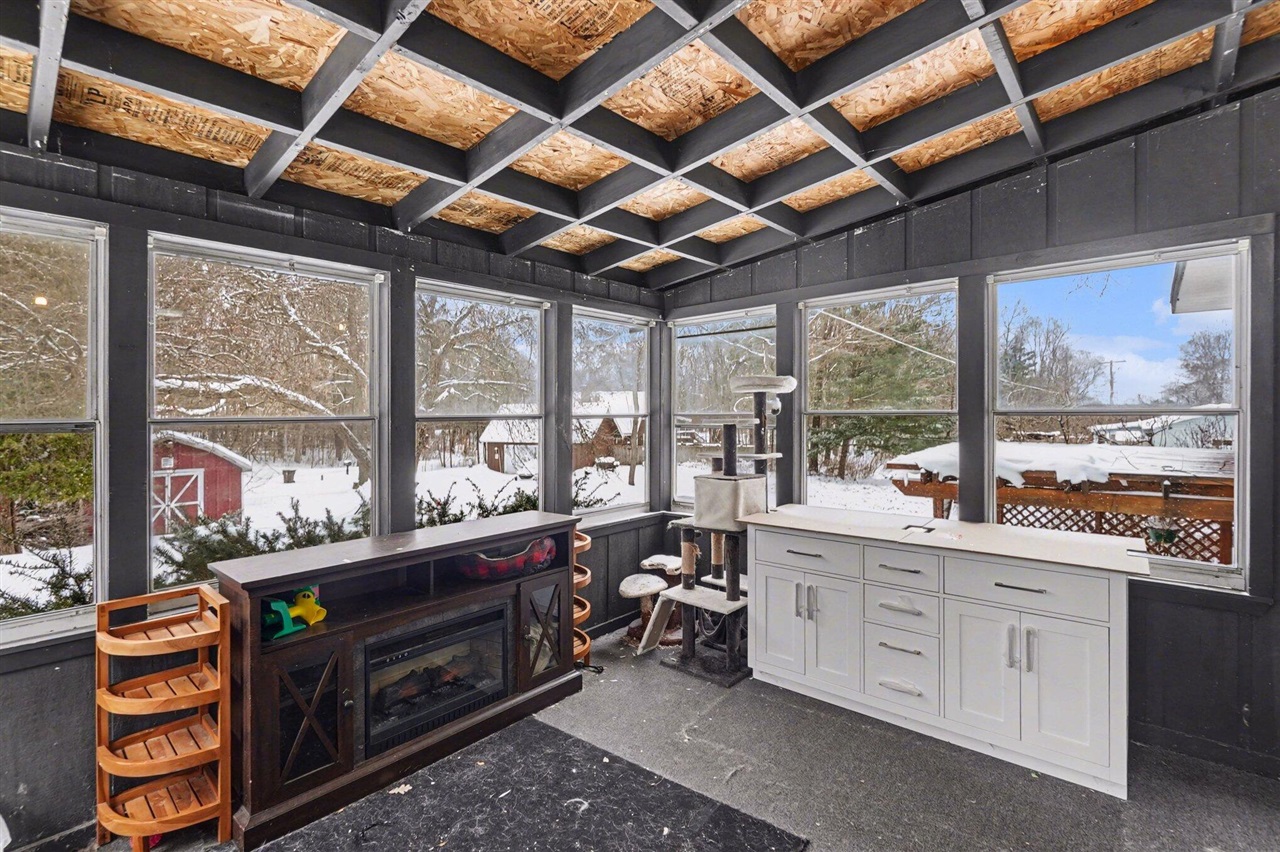 17339 Mckinley Road, Big Rapids, MI, 49307-9592