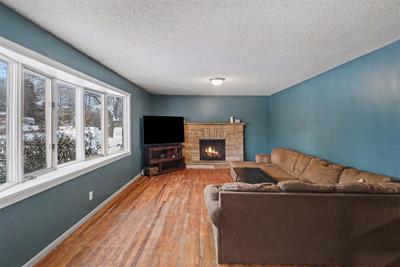 17339 Mckinley Road, Big Rapids, MI, 49307-9592