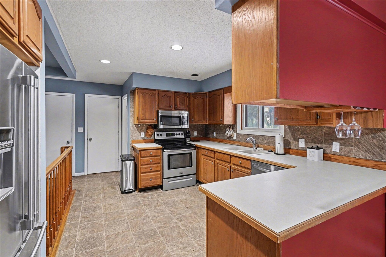 17339 Mckinley Road, Big Rapids, MI, 49307-9592