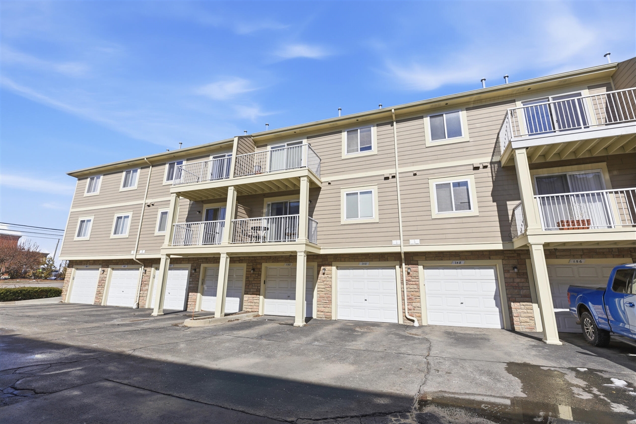 140 Saber Way UNIT&nbsp;7, Lake Orion, MI, 48362-3372