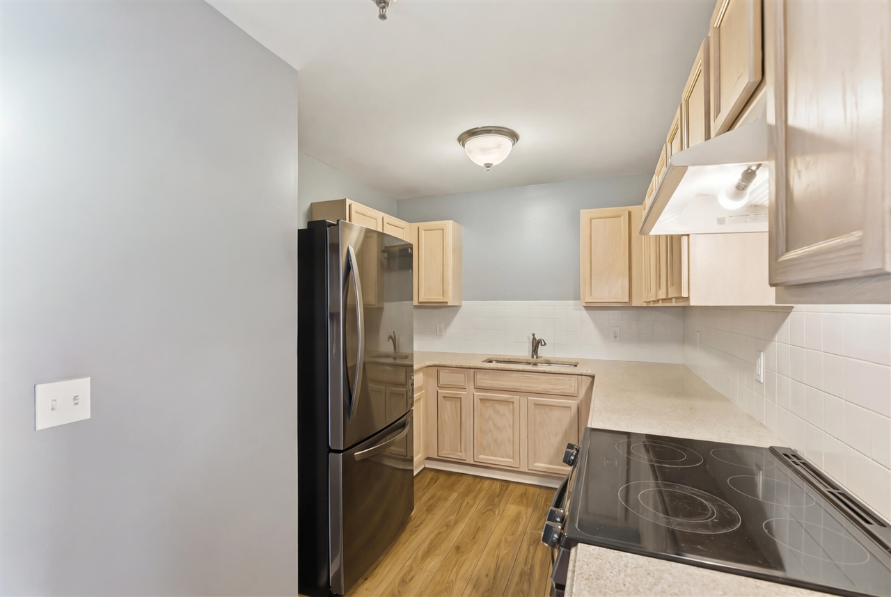 140 Saber Way UNIT&nbsp;7, Lake Orion, MI, 48362-3372