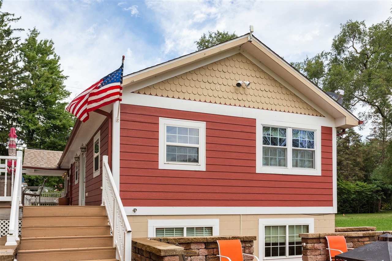 321 E Merchant Street, New Buffalo, MI, 49117