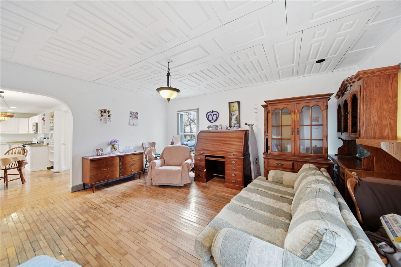 13840 N Adams Road, Addison, MI, 49220-9569