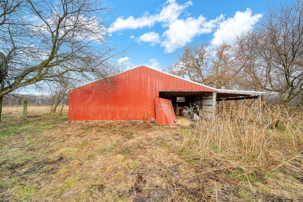 13840 N Adams Road, Addison, MI, 49220-9569