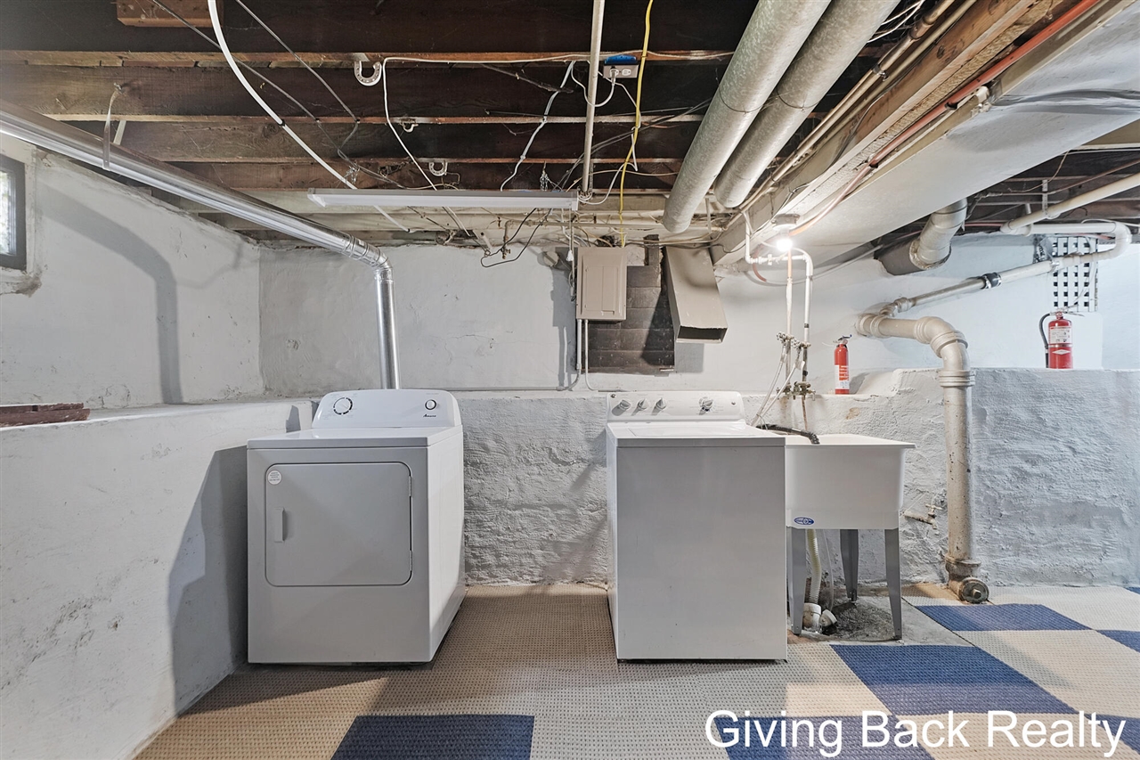 1227 Joosten Street, Wyoming, MI, 49509-1426