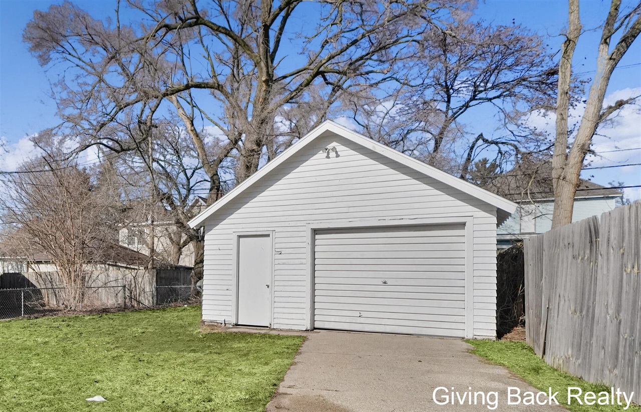 1227 Joosten Street, Wyoming, MI, 49509-1426