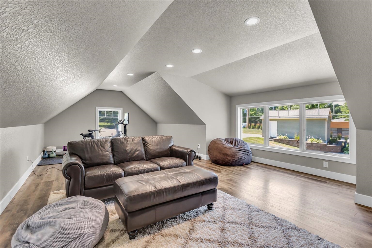 193 Cottage Drive, Horton, MI, 49246-9727