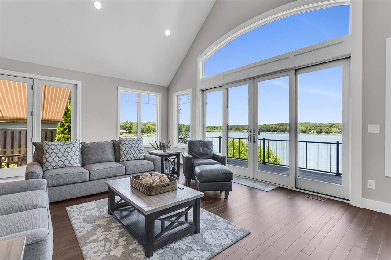 193 Cottage Drive, Horton, MI, 49246-9727