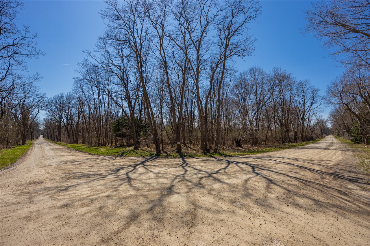 1st image of 0000 Jennings Rd, Whitmore Lake, MI 48189 | MLS# 70516009