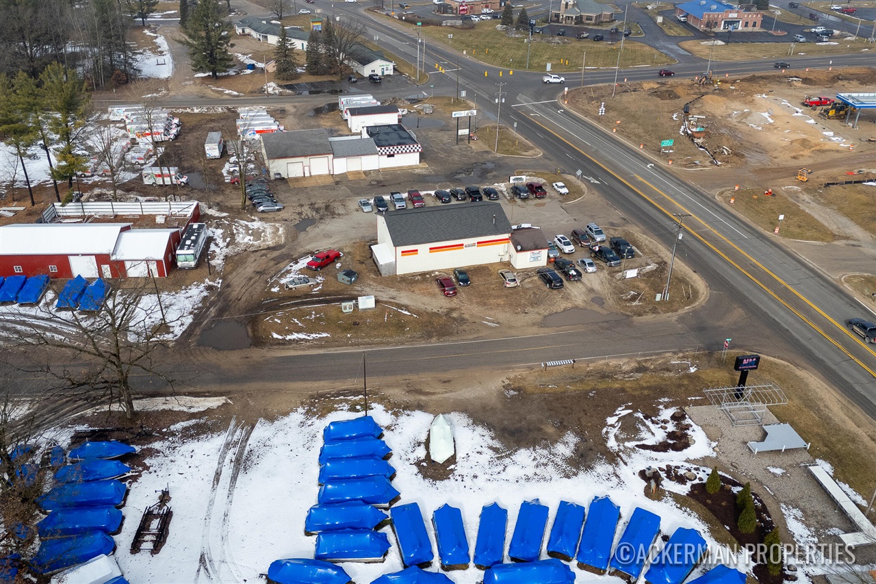 8259 S Mason Drive, Newaygo, MI, 49337-9140