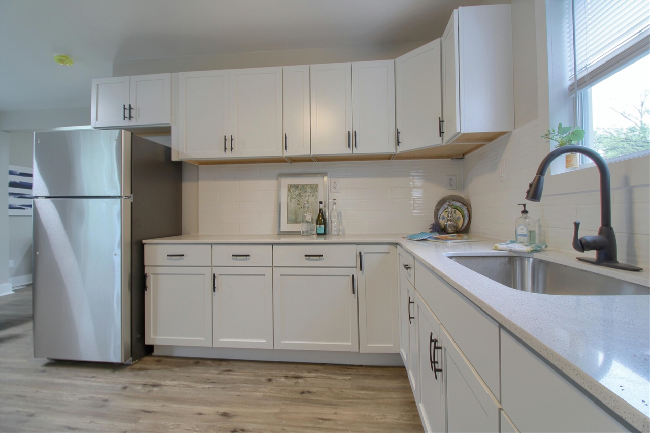 609 W Biddle Street, Jackson, MI, 49203-1743