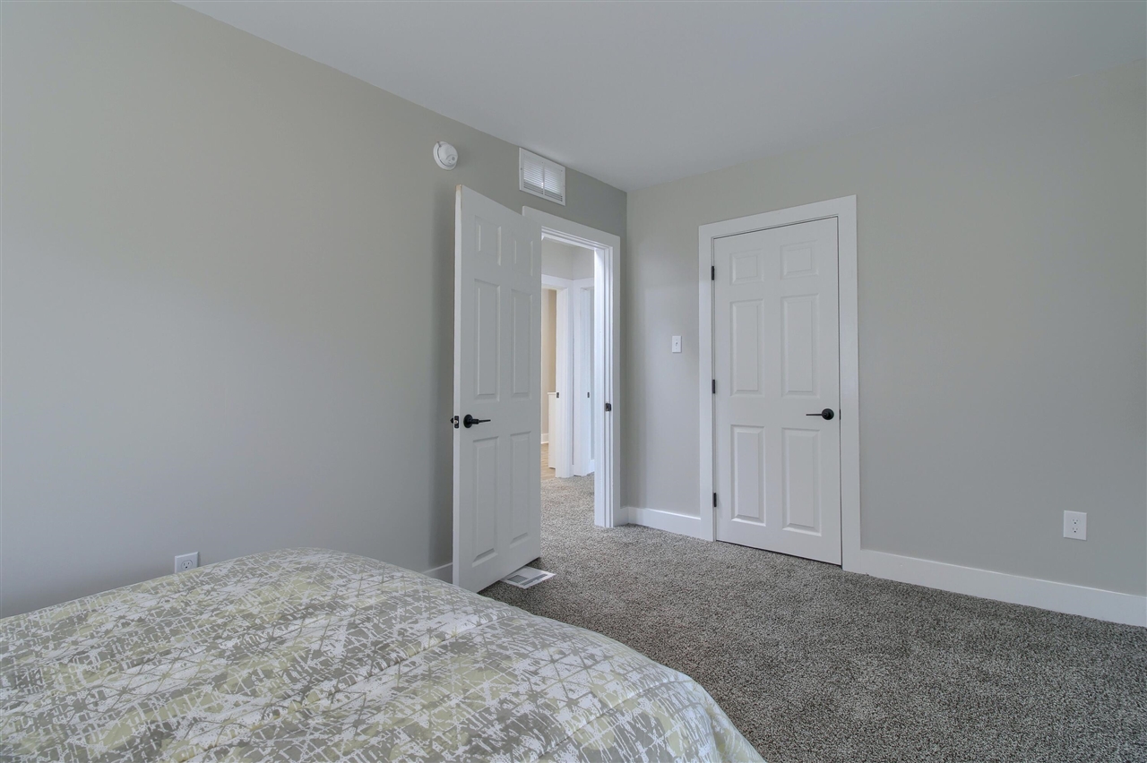 609 W Biddle Street, Jackson, MI, 49203-1743