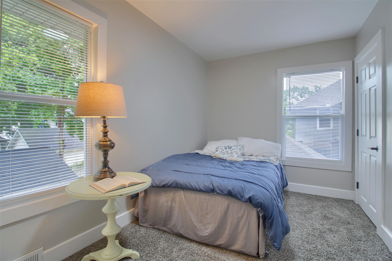 609 W Biddle Street, Jackson, MI, 49203-1743