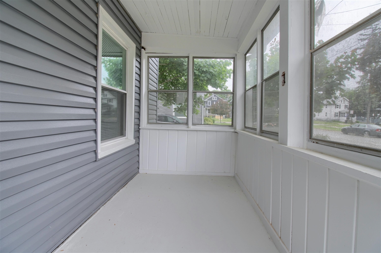 609 W Biddle Street, Jackson, MI, 49203-1743