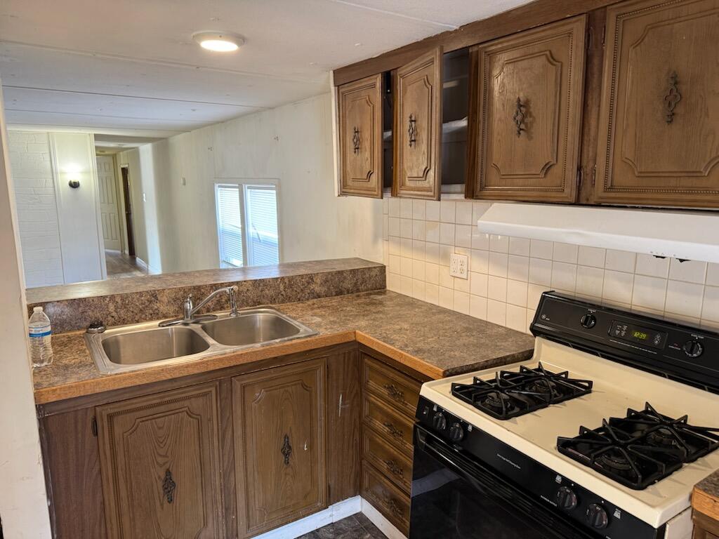 11671 Heron Drive, Lakeview, MI, 48850-9752