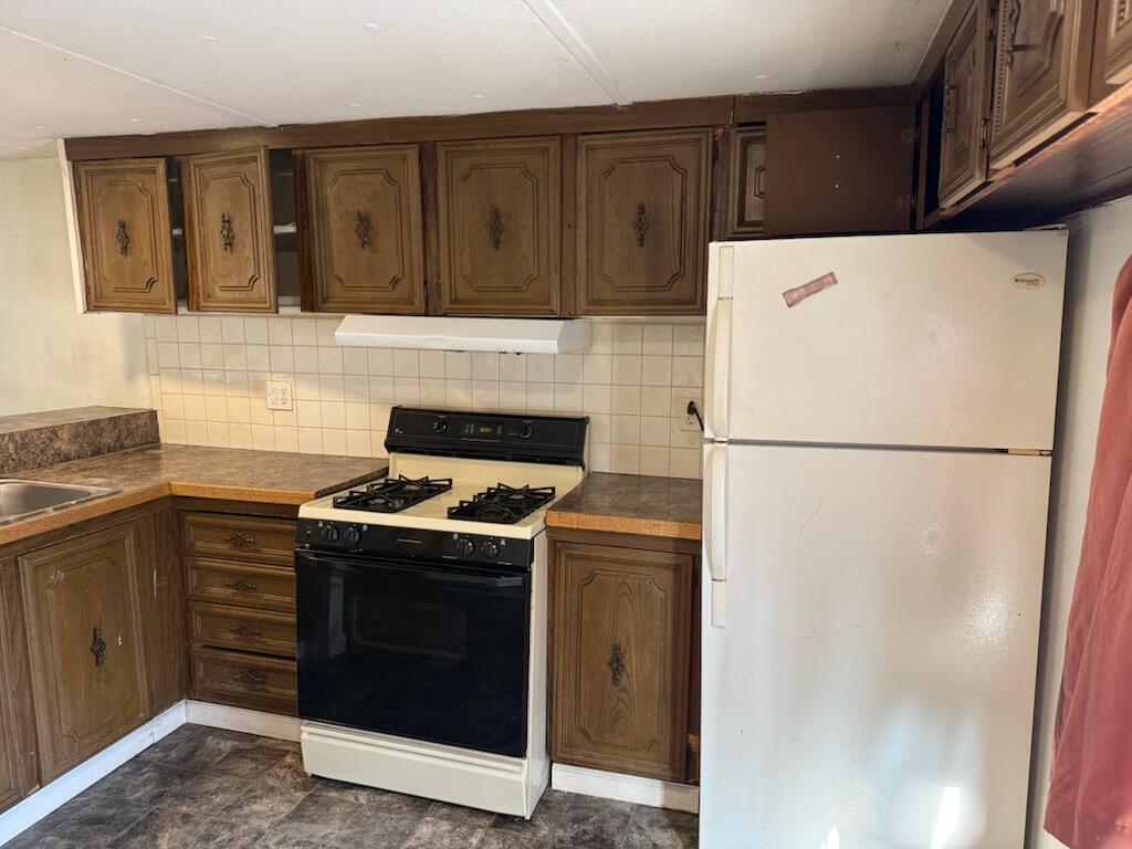 11671 Heron Drive, Lakeview, MI, 48850-9752