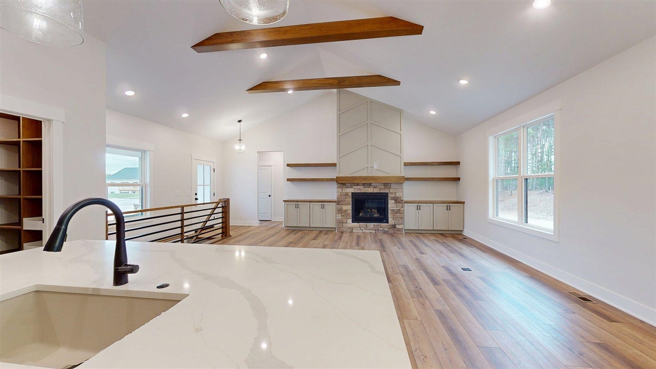 4th image of 1800 Nw Ringneck Ct, Grand Rapids, MI 49534 | MLS# 70516087