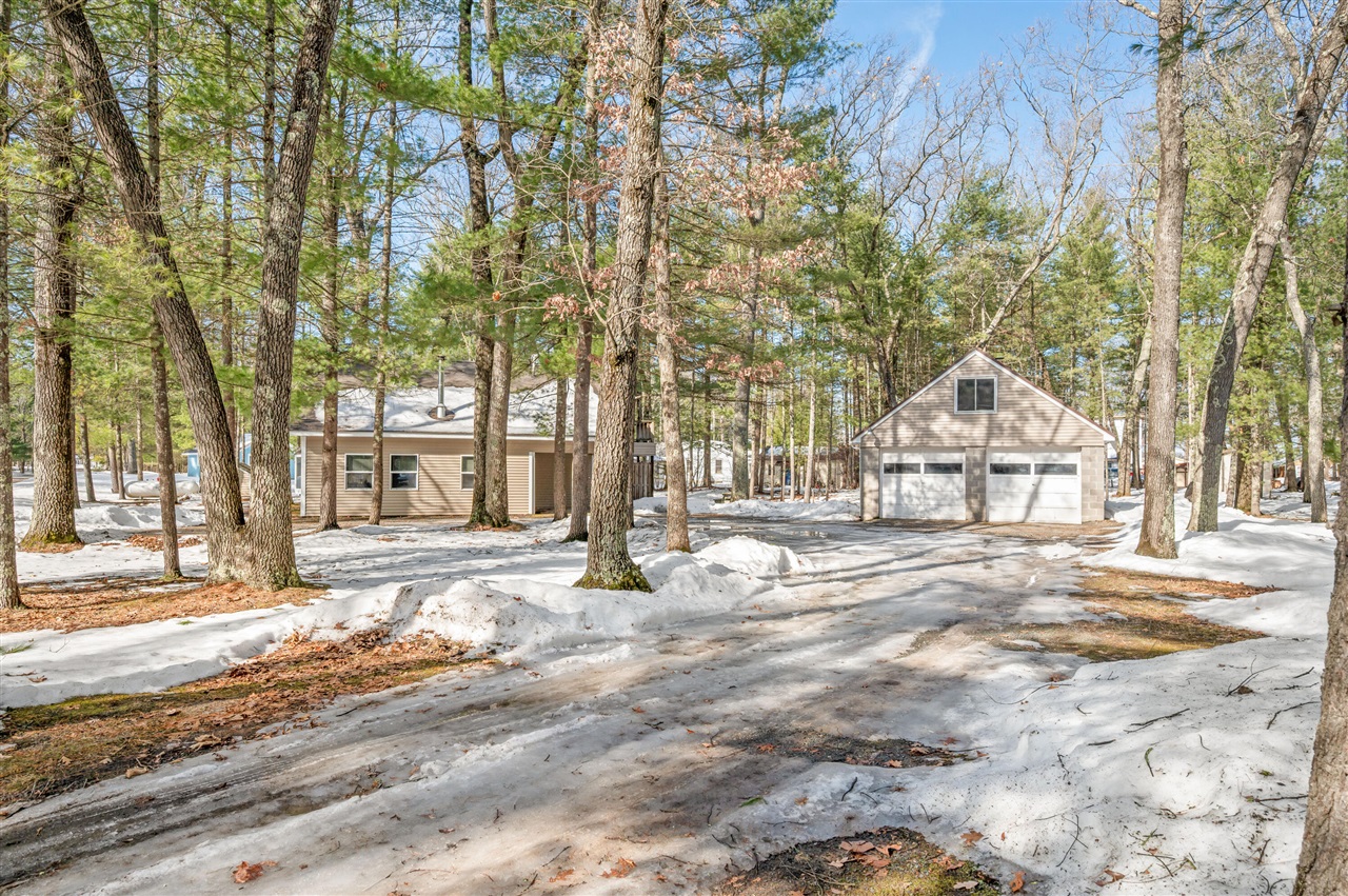 Freeport, MI, 49325-9701