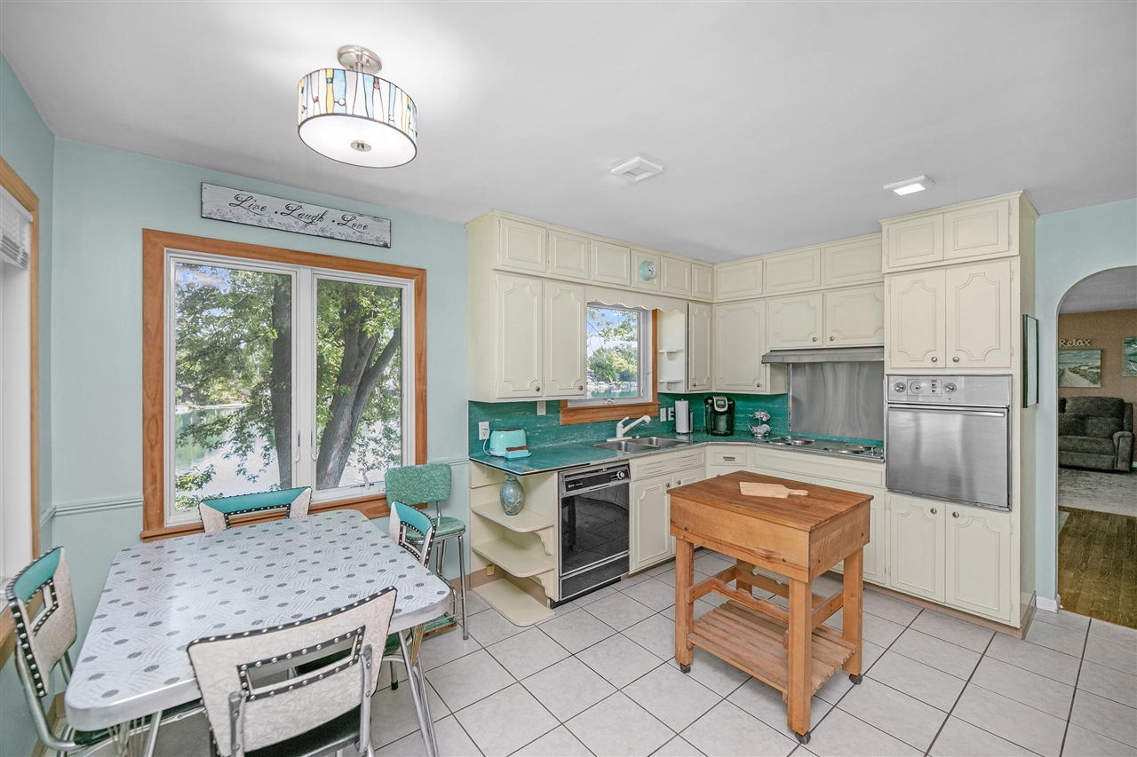 70855 Wayne Street, Union, MI, 49130-9796