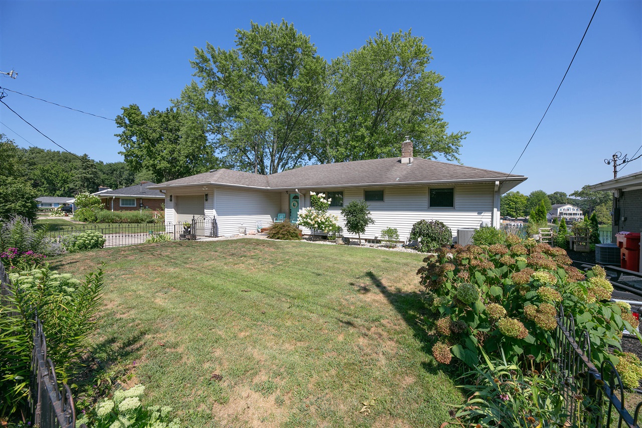 70855 Wayne Street, Union, MI, 49130-9796