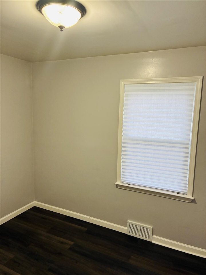 9915 Montrose Street, Detroit, MI, 48227-1629