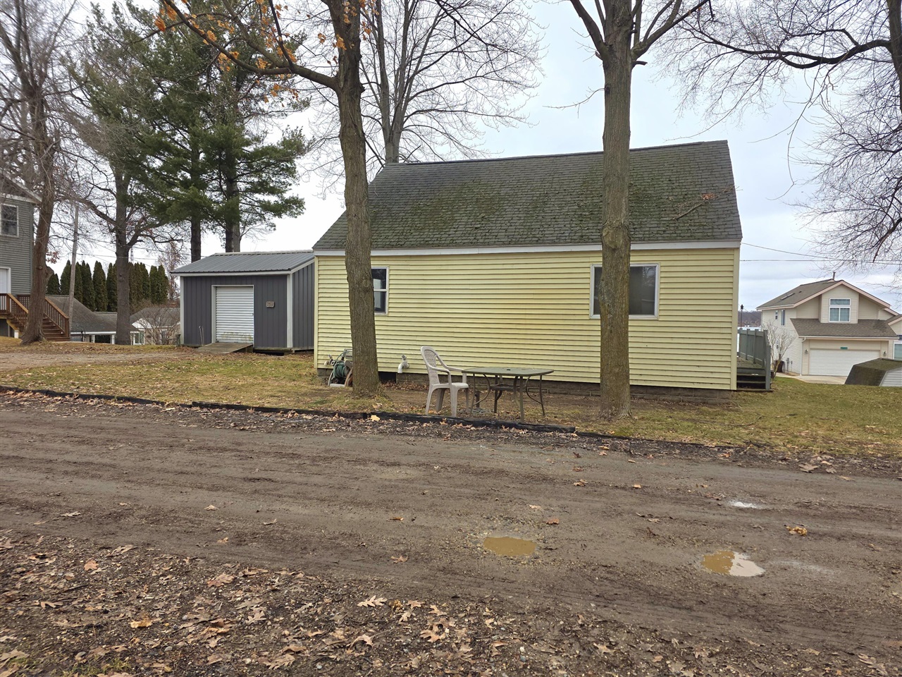 2744 Cottage Drive, Orleans, MI, 48865-9103