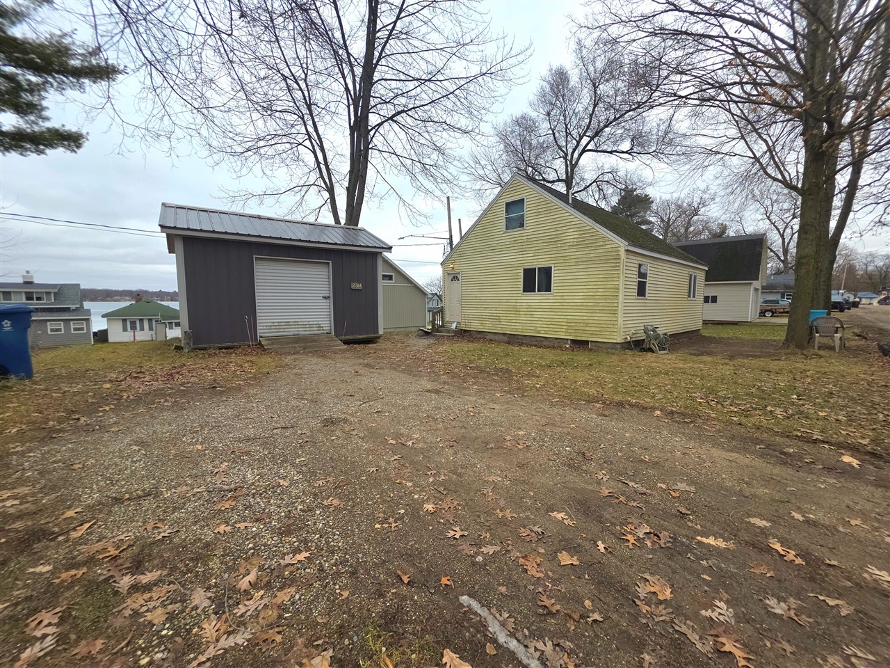 2744 Cottage Drive, Orleans, MI, 48865-9103