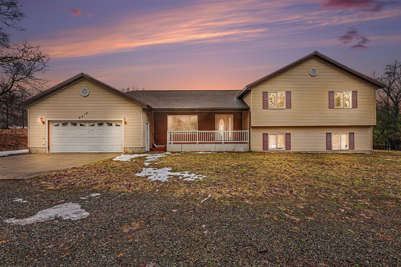 Homes for sale in Twin Lake, MI | 6410 Ewing Rd, Twin Lake, MI 49457 | MLS# 70516131