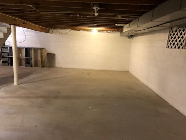 15190 Leonard Road, Spring Lake, MI, 49456-8811