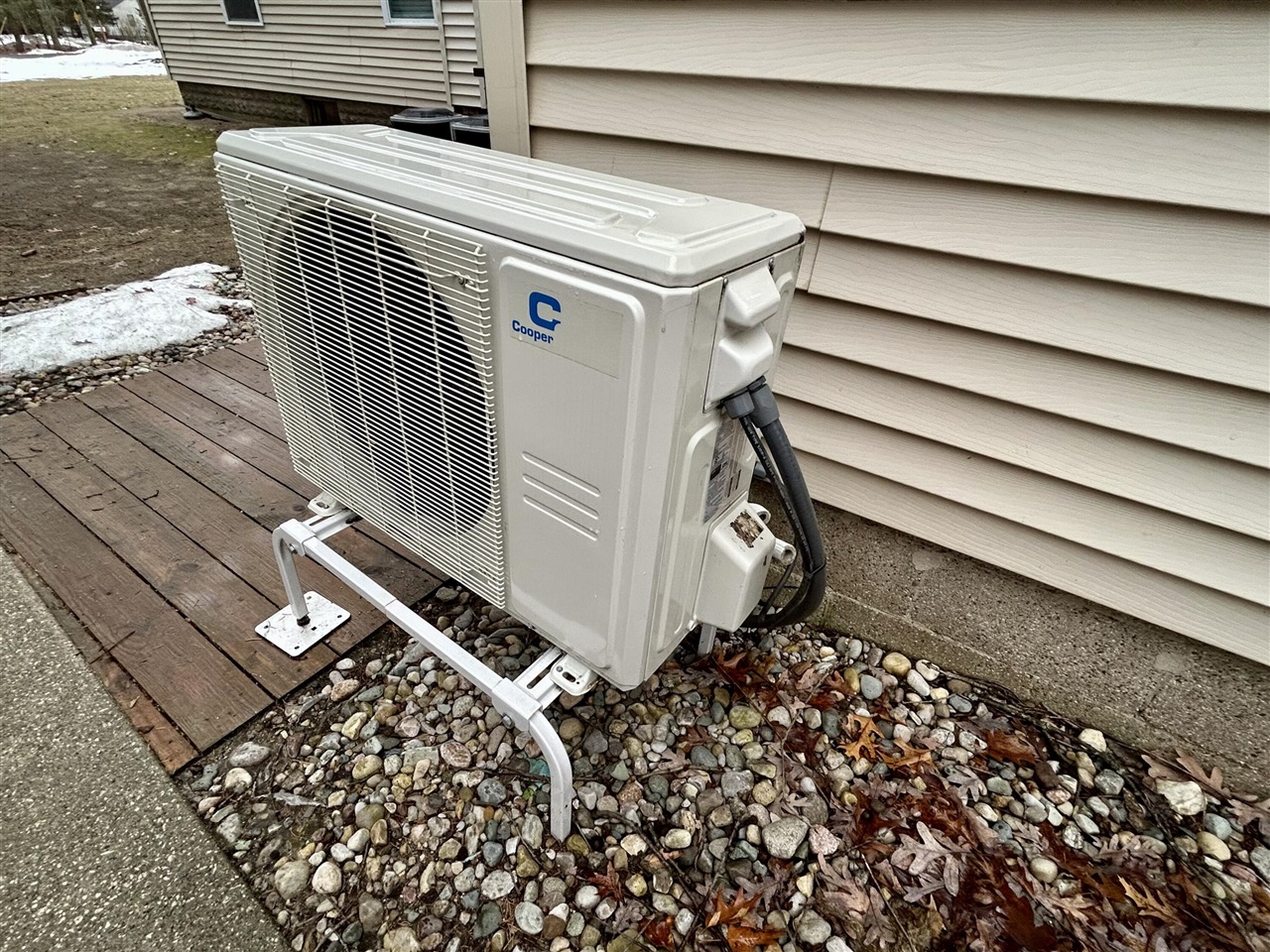 15190 Leonard Road, Spring Lake, MI, 49456-8811