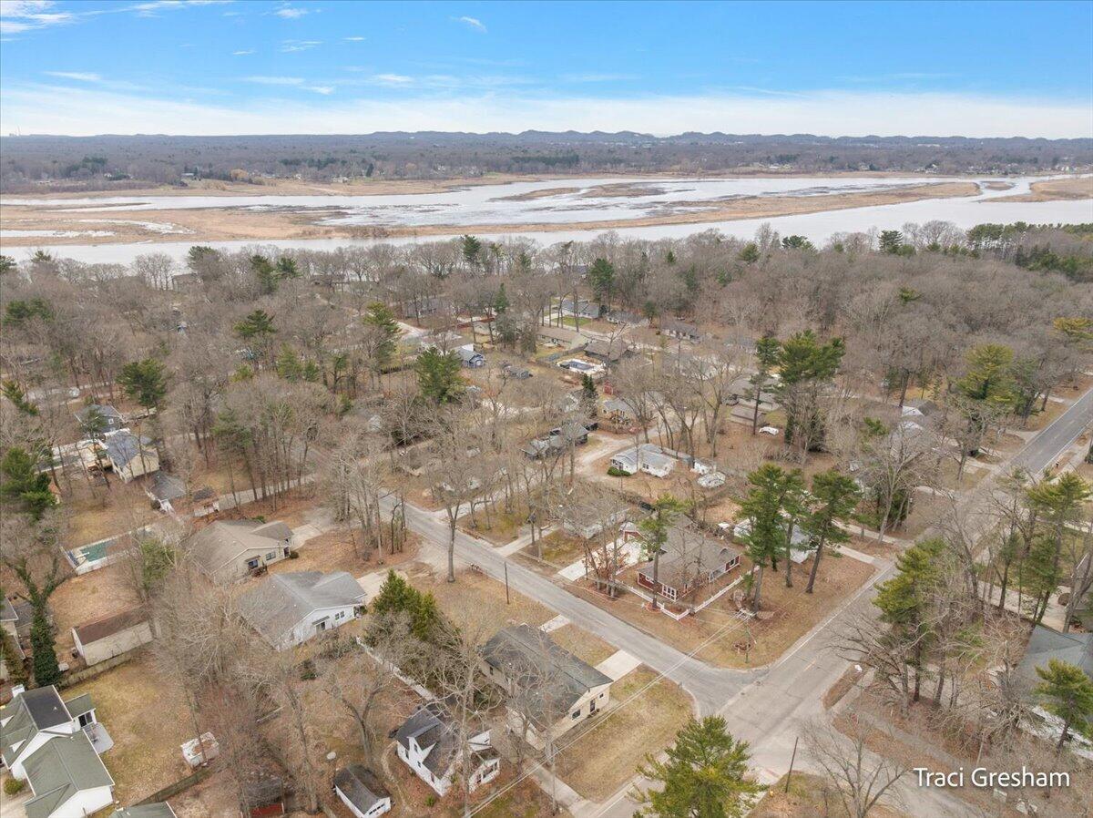 15190 Leonard Road, Spring Lake, MI, 49456-8811