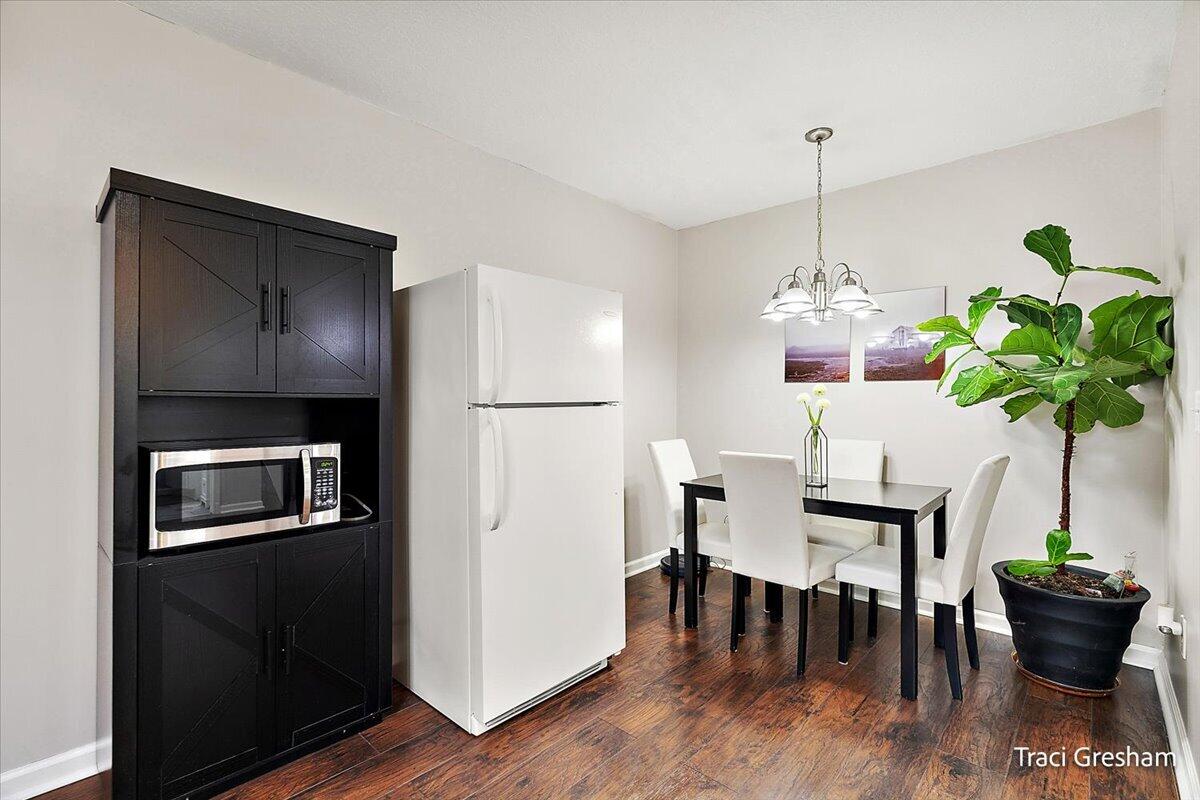 15190 Leonard Road, Spring Lake, MI, 49456-8811