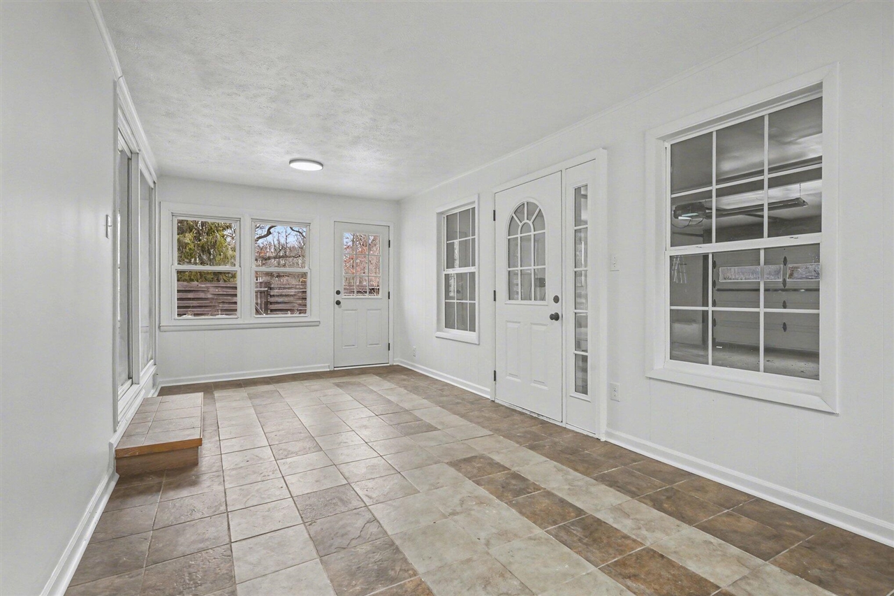 6287 Winding Lane, Richland, MI, 49083-9518