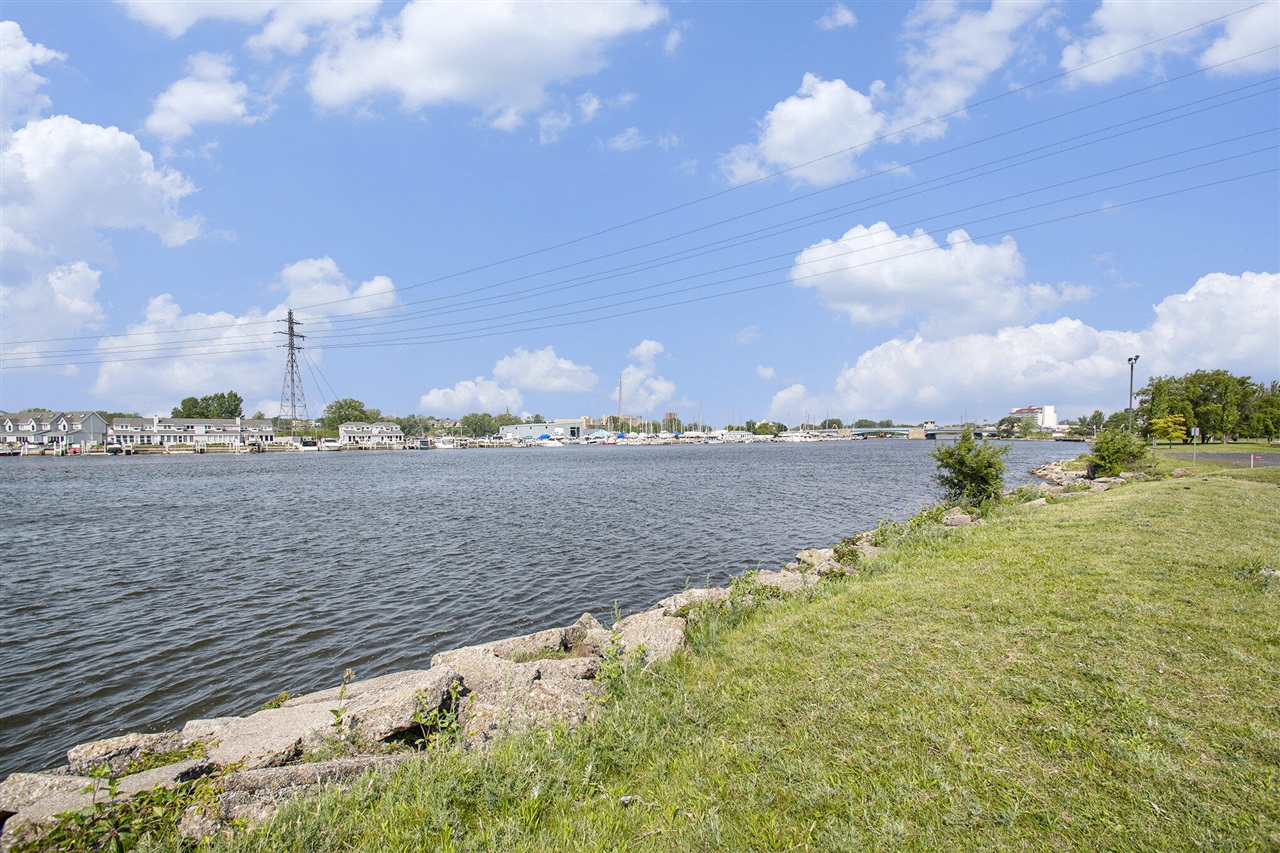 400 Riverview Drive, Benton Harbor, MI, 49022