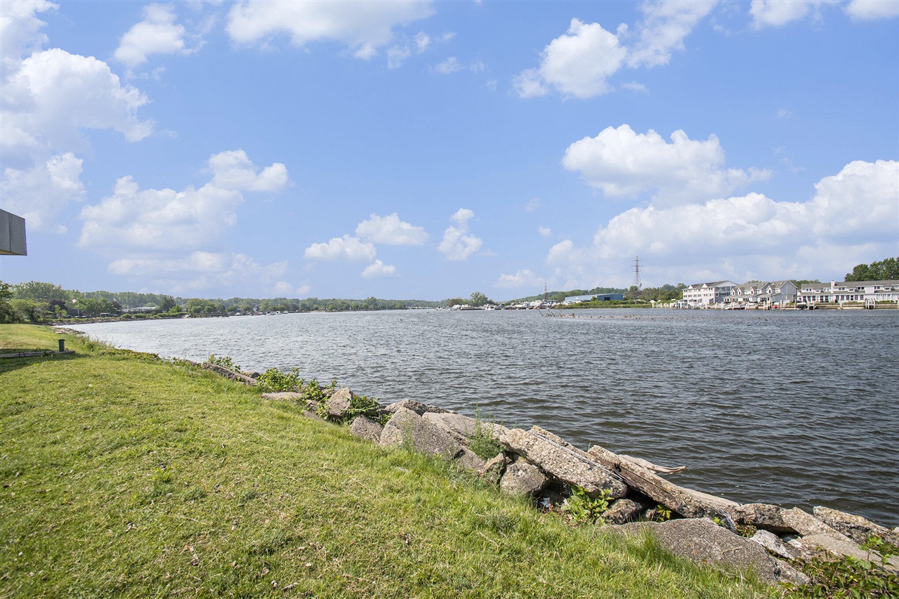 400 Riverview Drive, Benton Harbor, MI, 49022