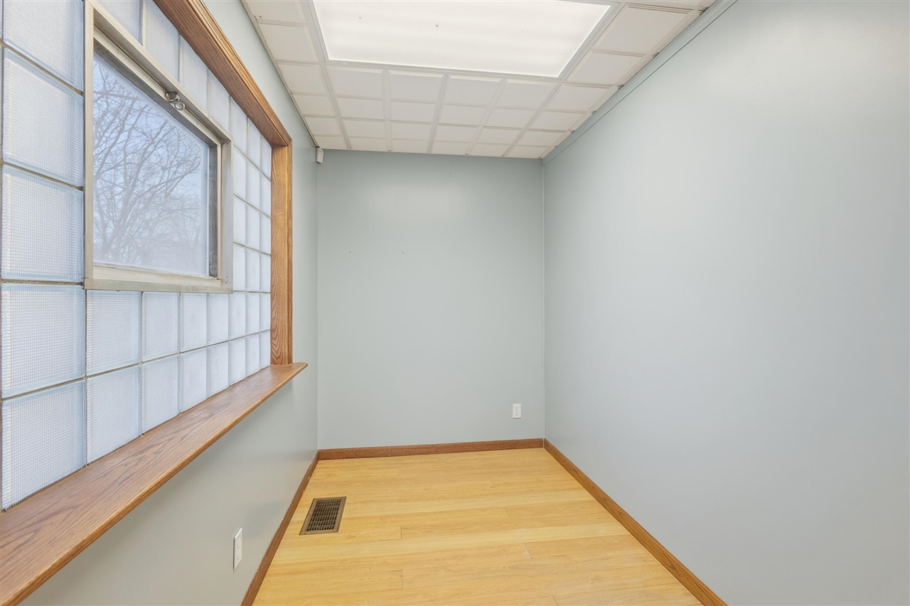 214 South Street, Jonesville, MI, 49250-1054