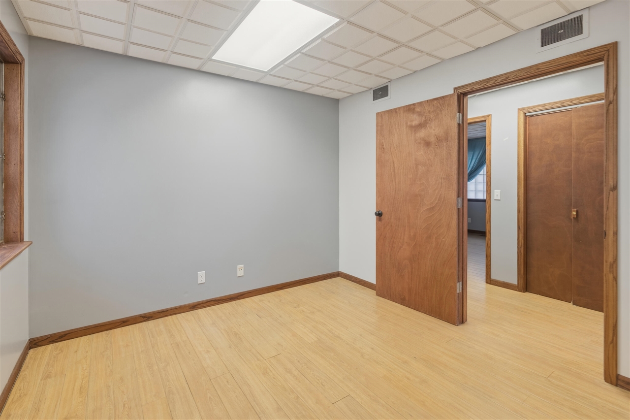 214 South Street, Jonesville, MI, 49250-1054