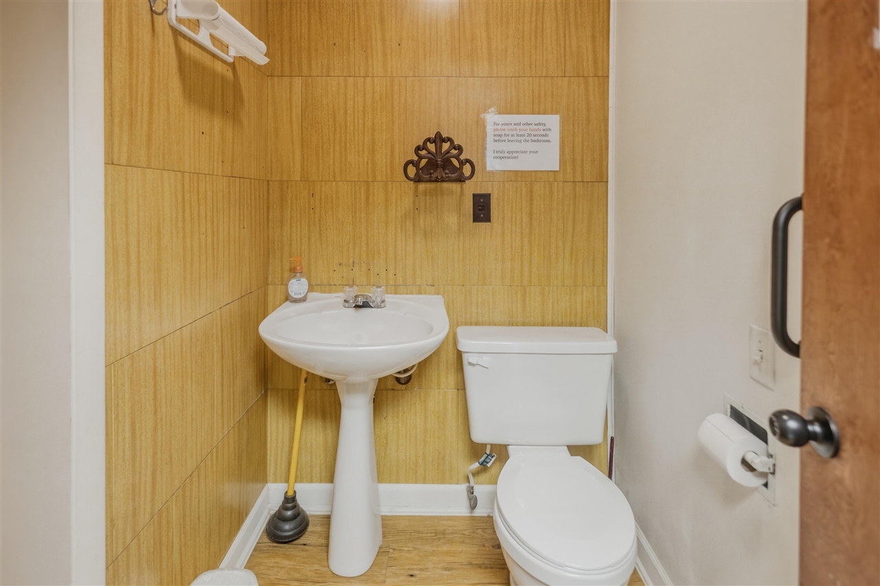 214 South Street, Jonesville, MI, 49250-1054