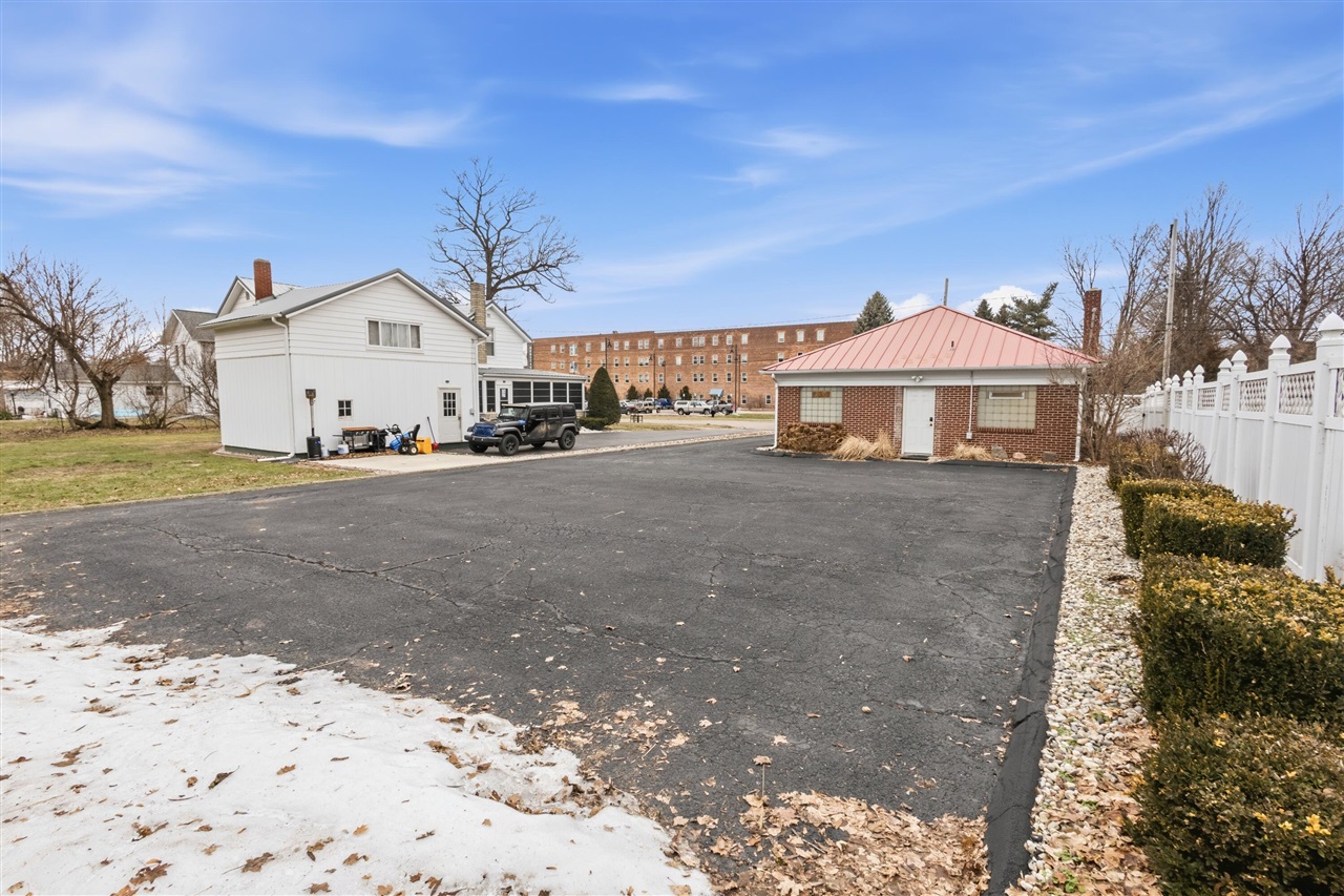 214 South Street, Jonesville, MI, 49250-1054