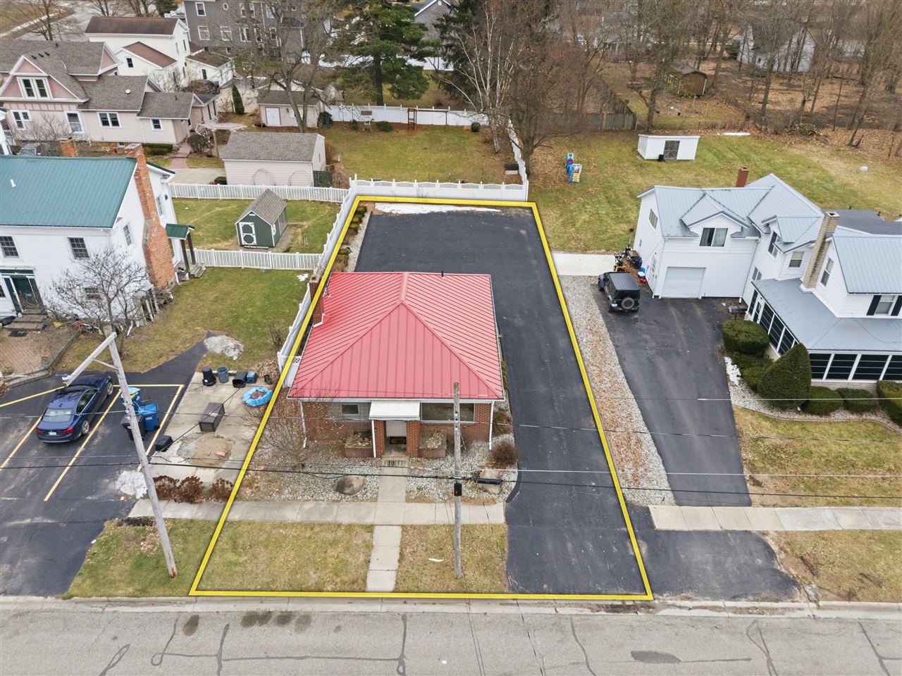 214 South Street, Jonesville, MI, 49250-1054