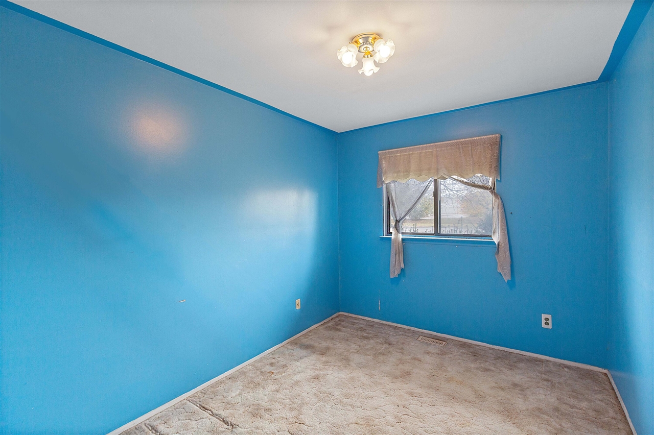 12111 Inkster Road, Livonia, MI, 48150