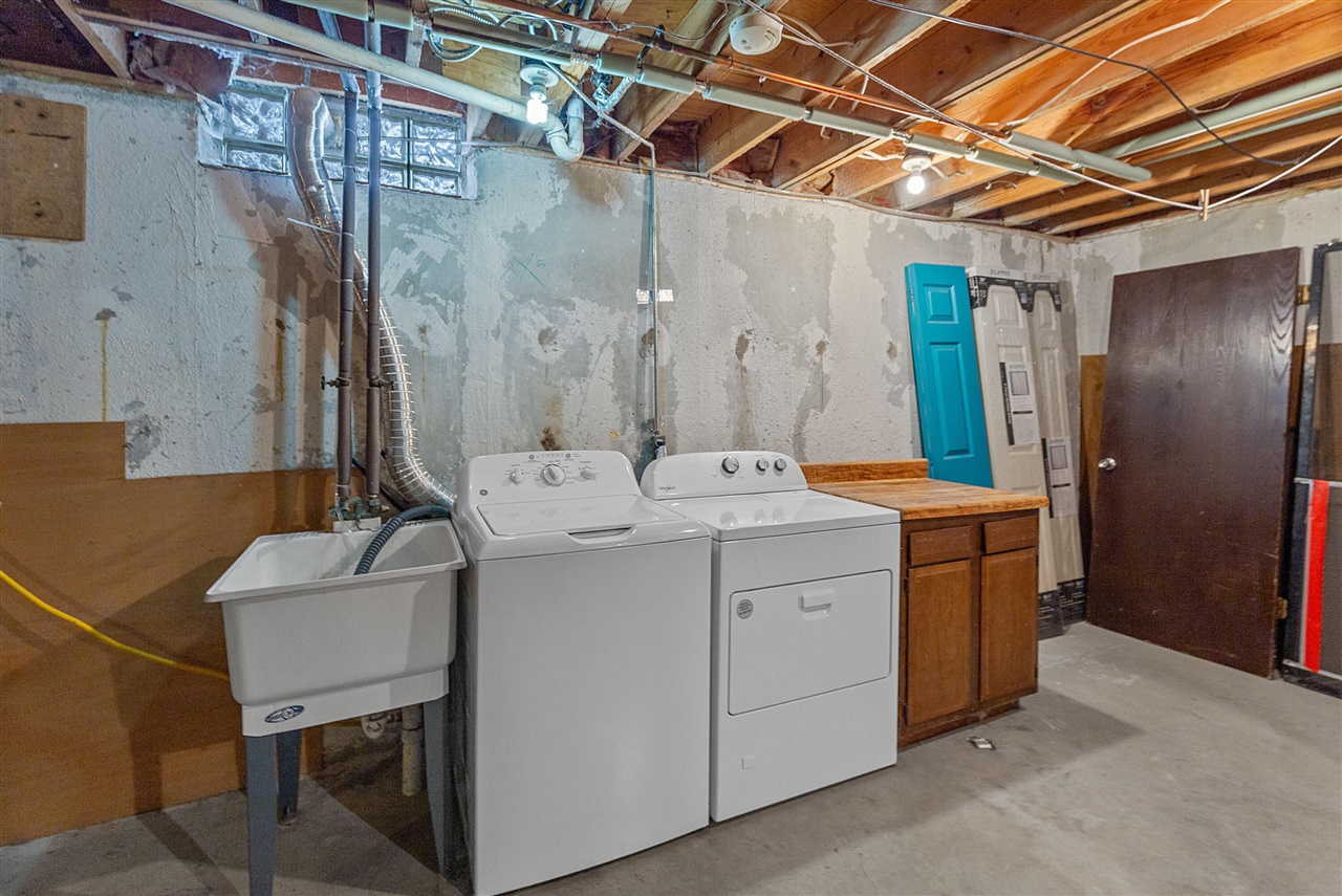 12111 Inkster Road, Livonia, MI, 48150