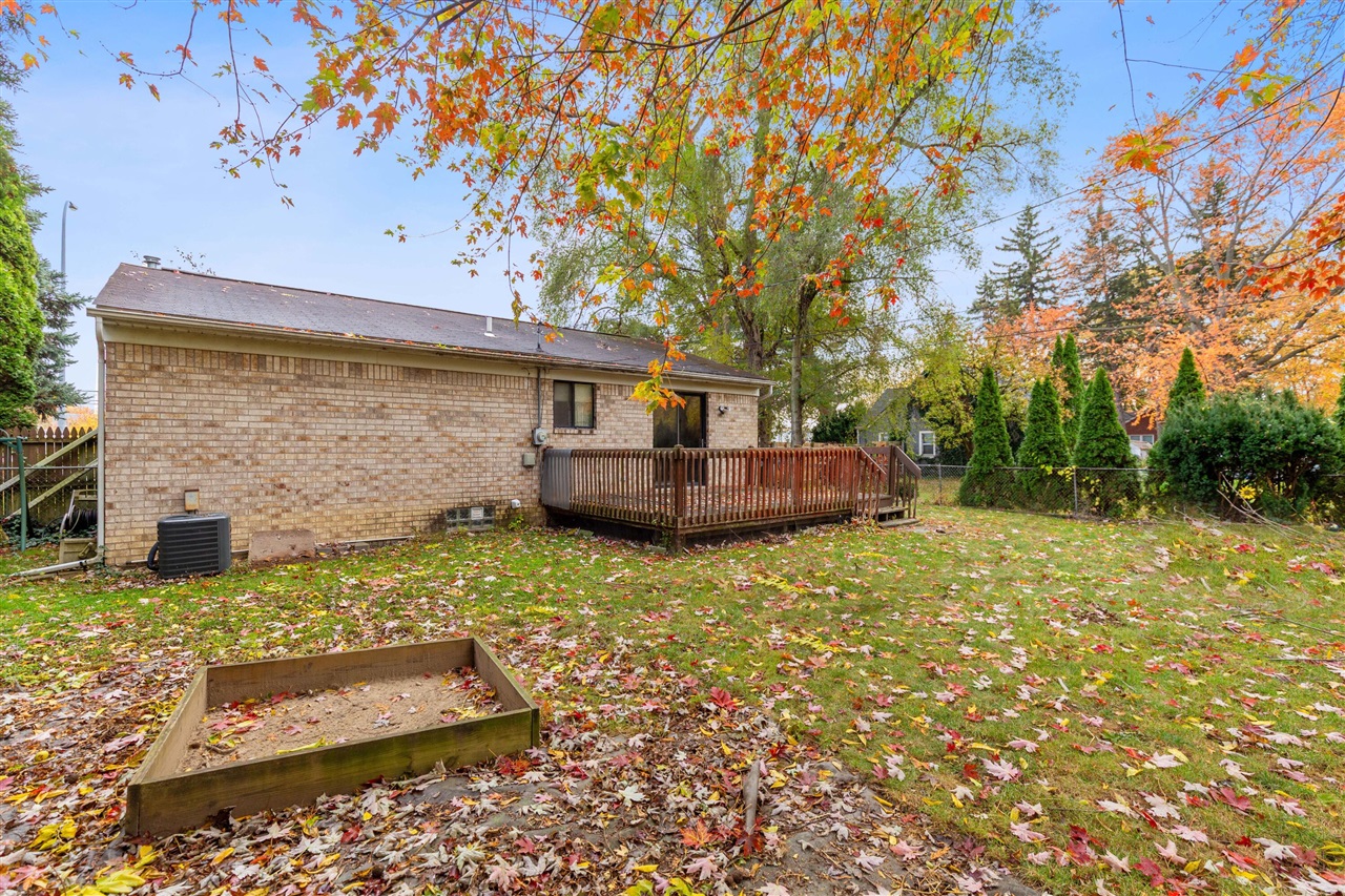 12111 Inkster Road, Livonia, MI, 48150