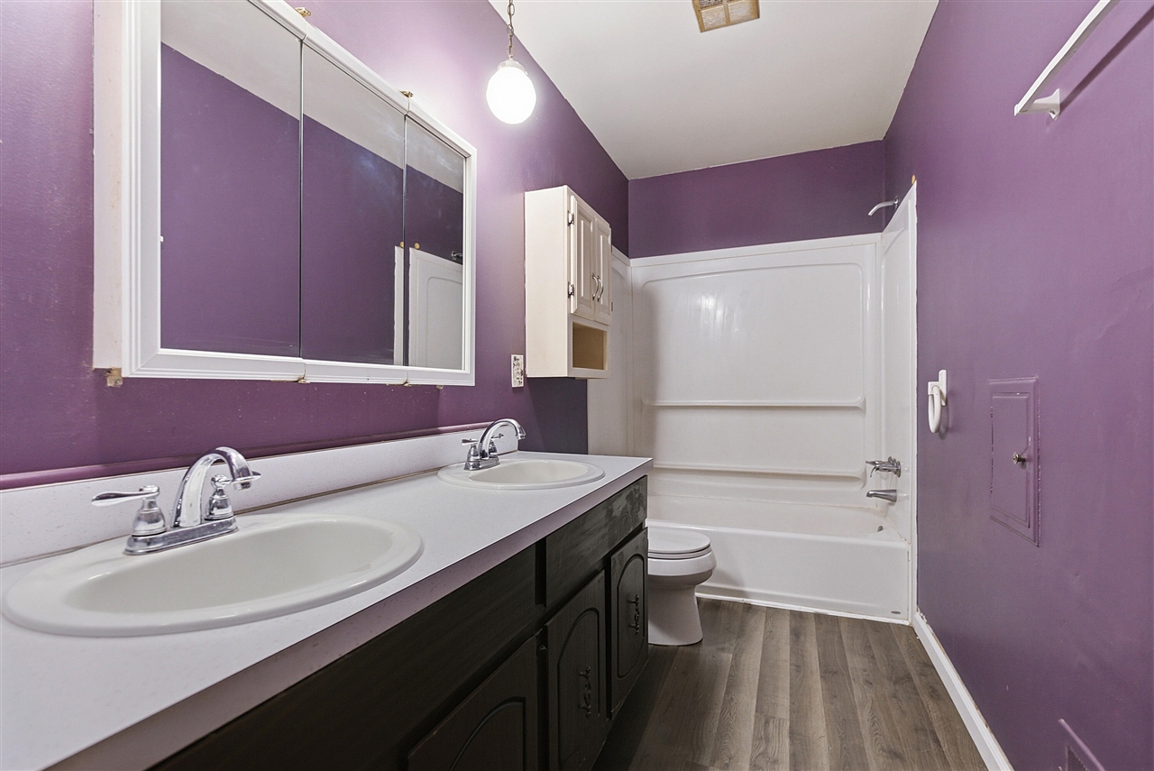 12111 Inkster Road, Livonia, MI, 48150