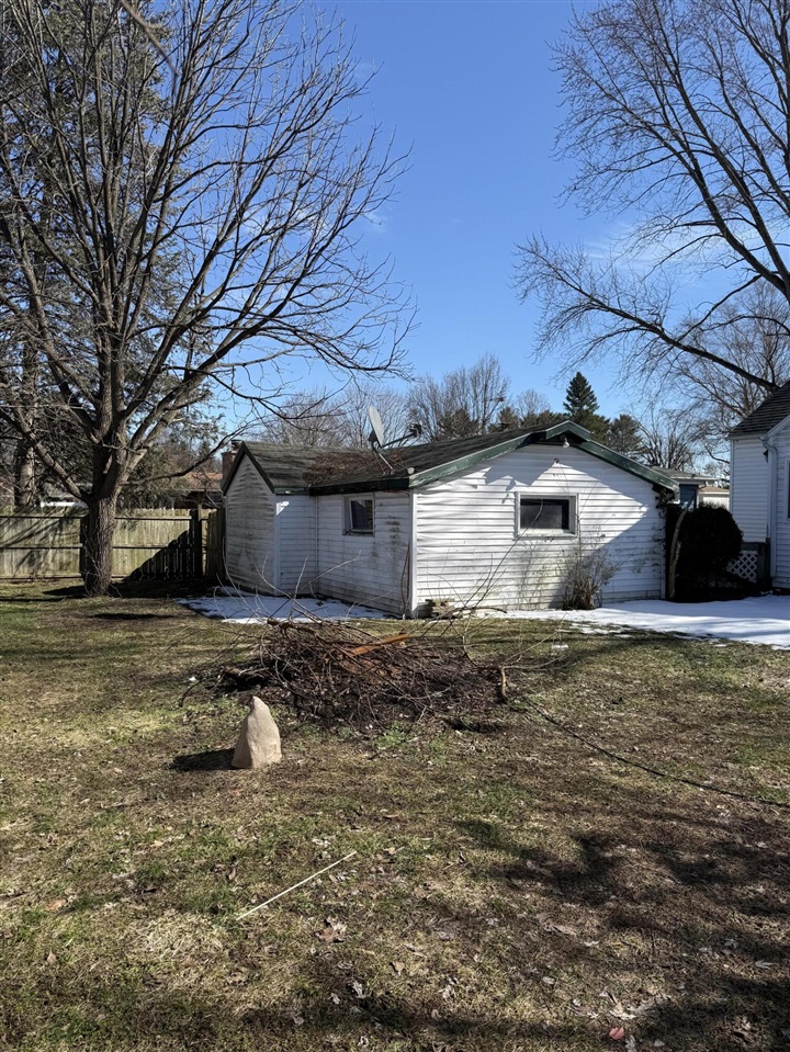 2529 Lake Shore Drive, Niles, MI, 49120-9514