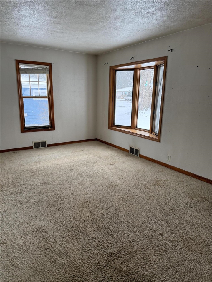 2529 Lake Shore Drive, Niles, MI, 49120-9514