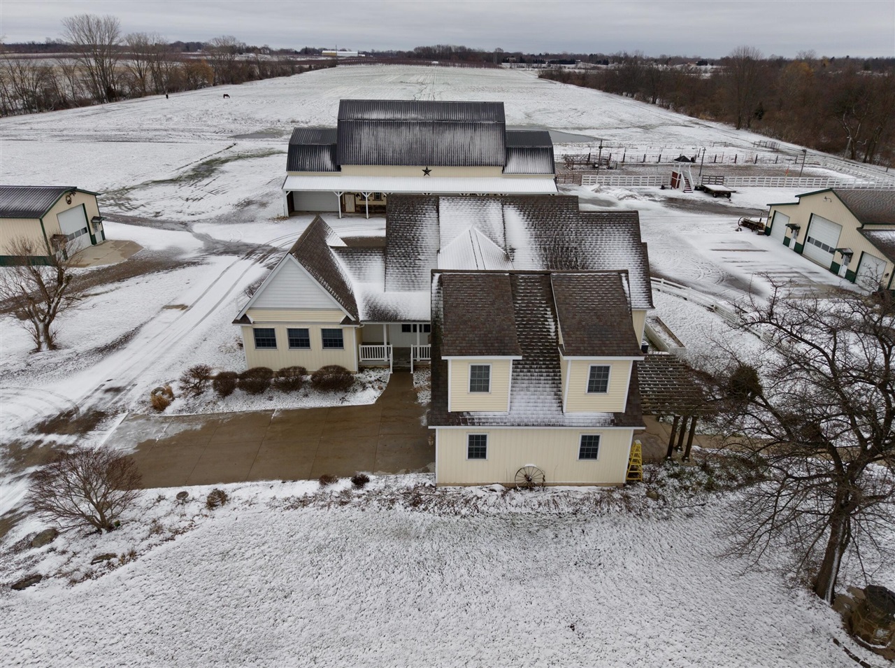 Homes for sale in Coopersville, MI | 16236 48th Ave, Coopersville, MI 49404 | MLS# 70516240