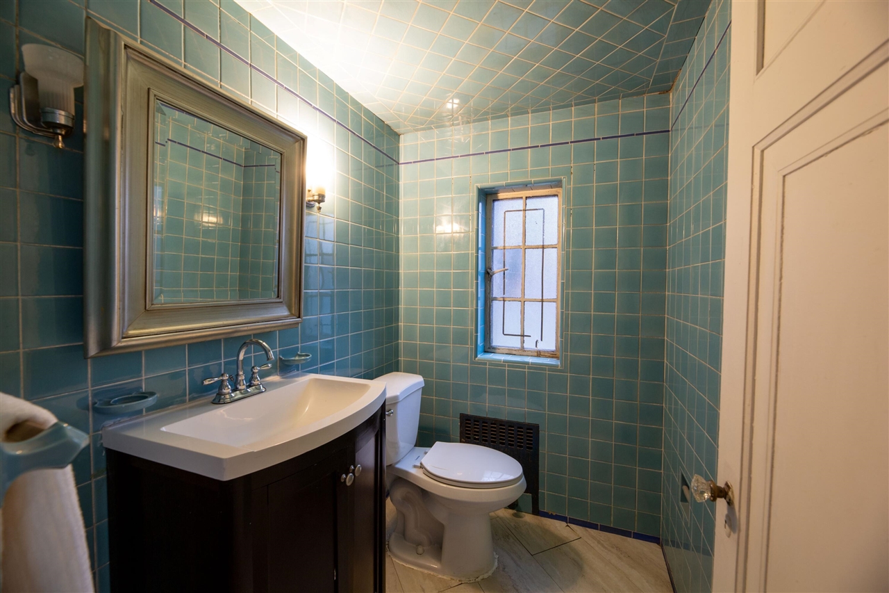 1536 Chicago Boulevard, Detroit, MI, 48206-1775