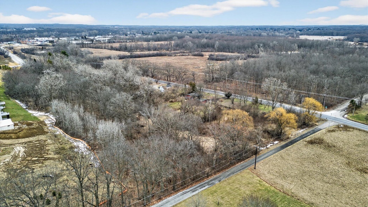680 N Territorial Road, Ann Arbor, MI, 48105-9222